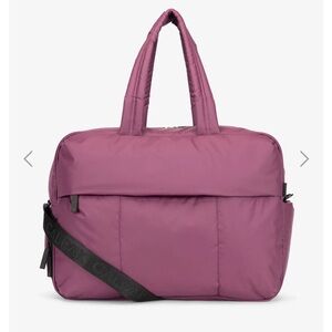 Brand new Calpak Luka large duffel in Plum